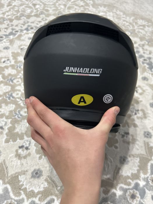 JUNHAOLONG шлем  сатылады новый