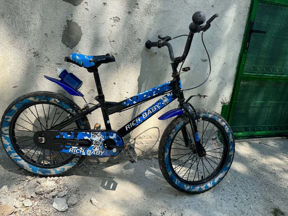 Vindem biciclete