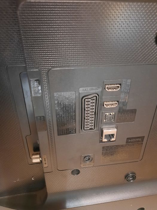 Телевизор Самсунг 32 инчов за части Samsung модел UE32J4500AW