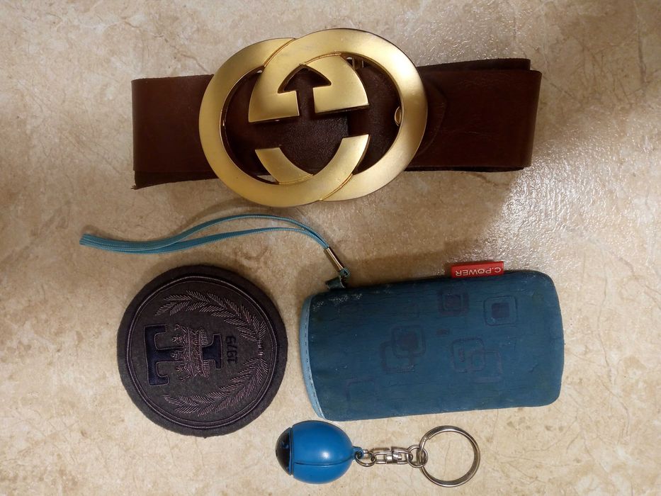Пряжка Gucci, брелок и аксессуары за все 20 тыс