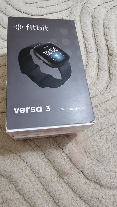Fitbit Versa 3 cu NFC