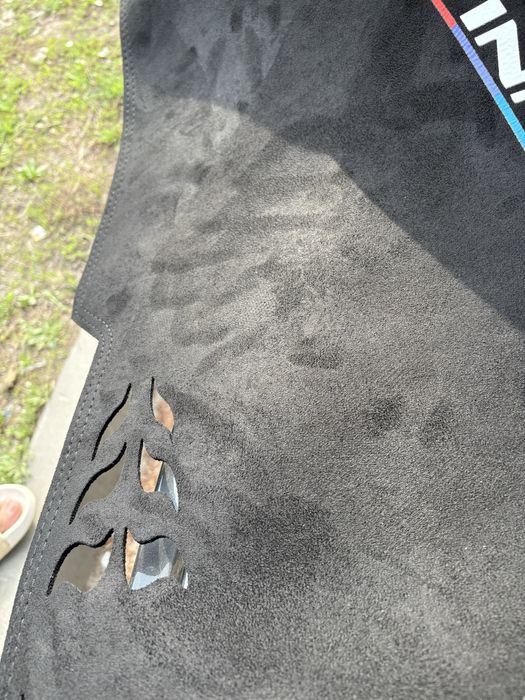 Накидка на панель автомобиля