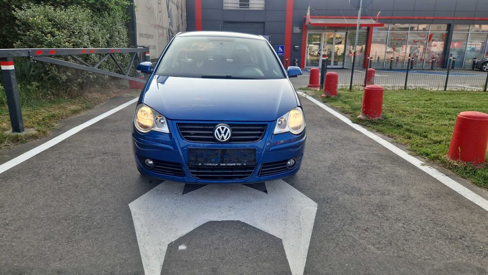Volkswagen Polo facelift 2007 1.4tdi 80cp climatronic pret 2290e neg