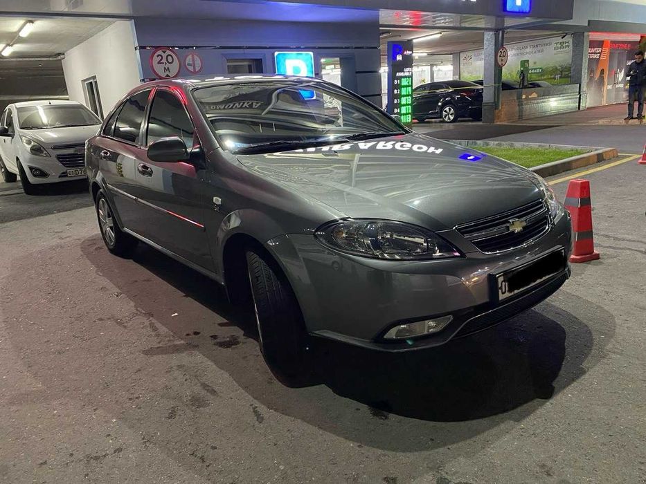 Chevrolet Lacetti, 1 позиция Газ-бензин 2015 года