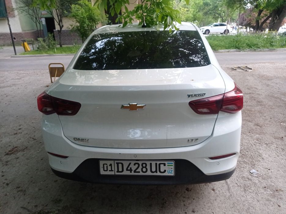 Продаю Shevrolet Onix LTZ