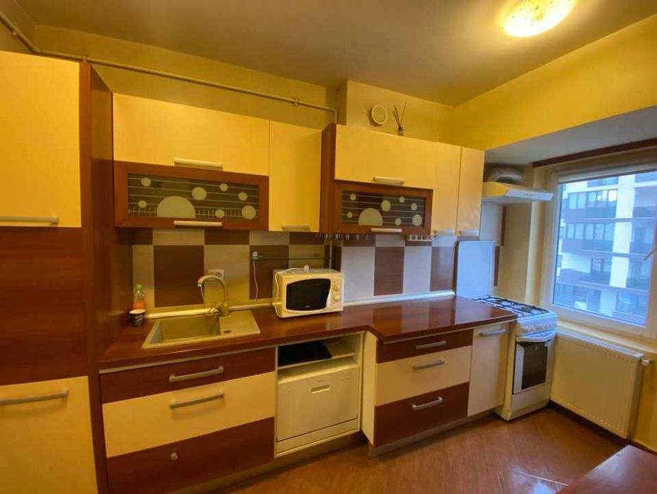 Proprietar, inchiriez ap. decomandat in Bloc Nou,  Arena Mall