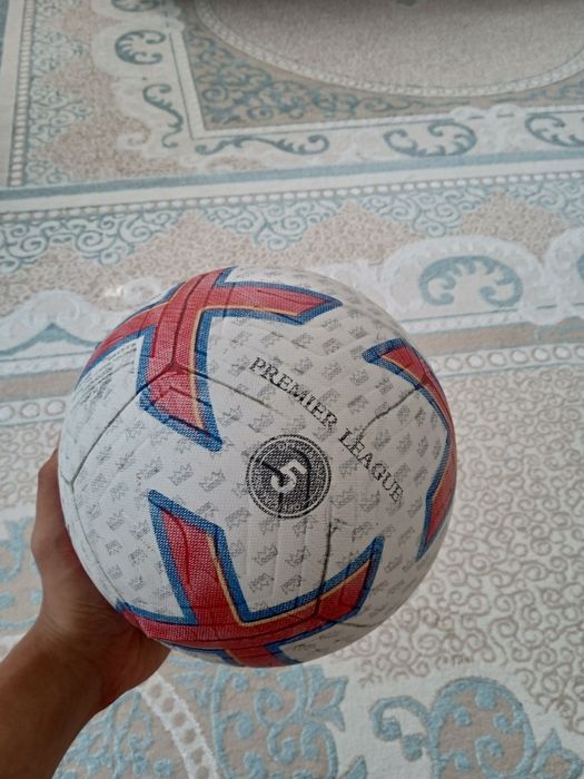 Футбольный мяч   .