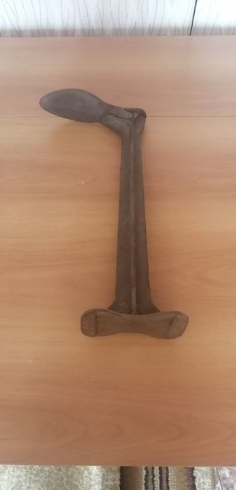 Продам сапожную лапу