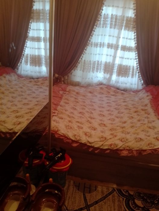 2 хонали уй сотилади, Кибрейда  3 этаж кибрей Хокимиятини олдида