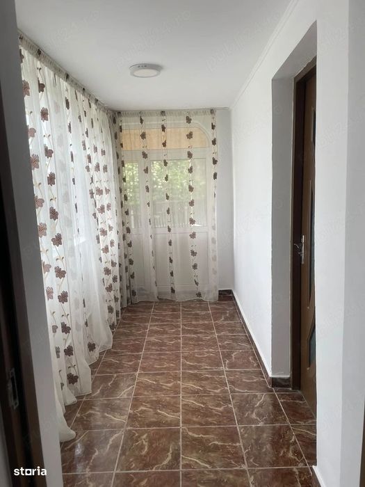 Casa de vanzare , 7 km de Pitesti , Calinesti