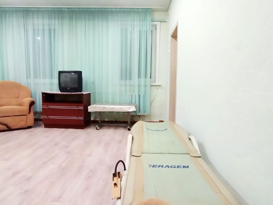 Продам 2 к кв в доме на 4 хозяина.