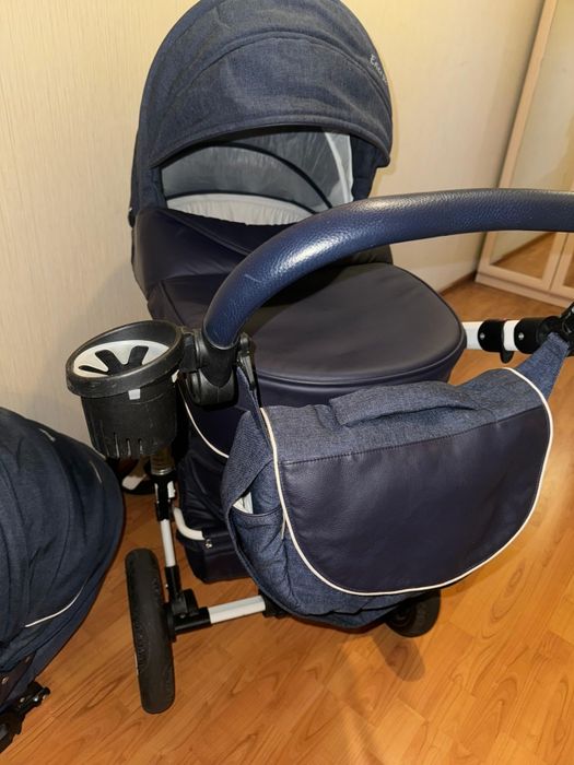 Продам детскую коляску