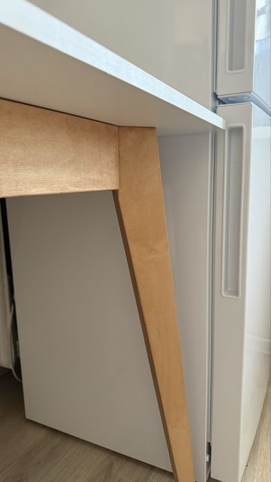 Стол обеденный кухонный