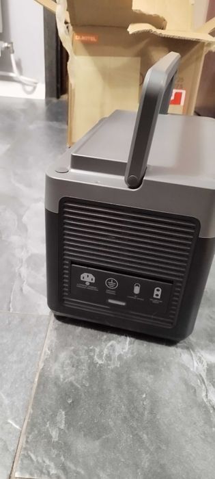 Преносима соларна зарядна станция Oukitel power station