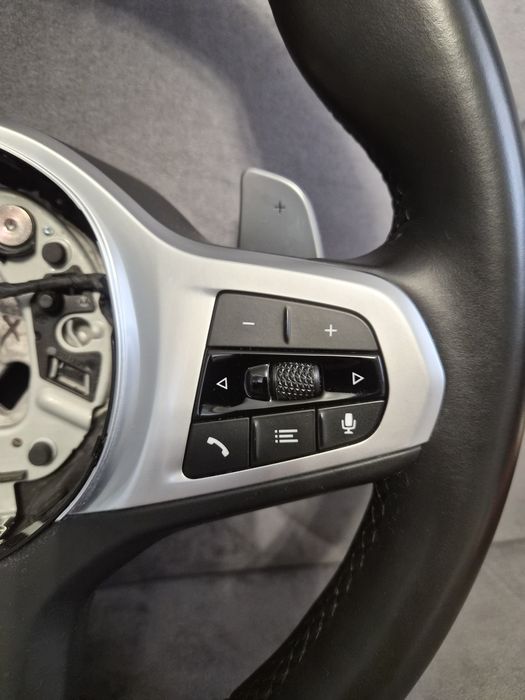 Volan BMW Seria 5 ( G30 )