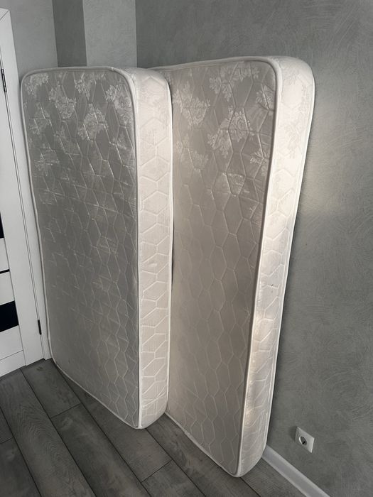 Матрас срочно продам