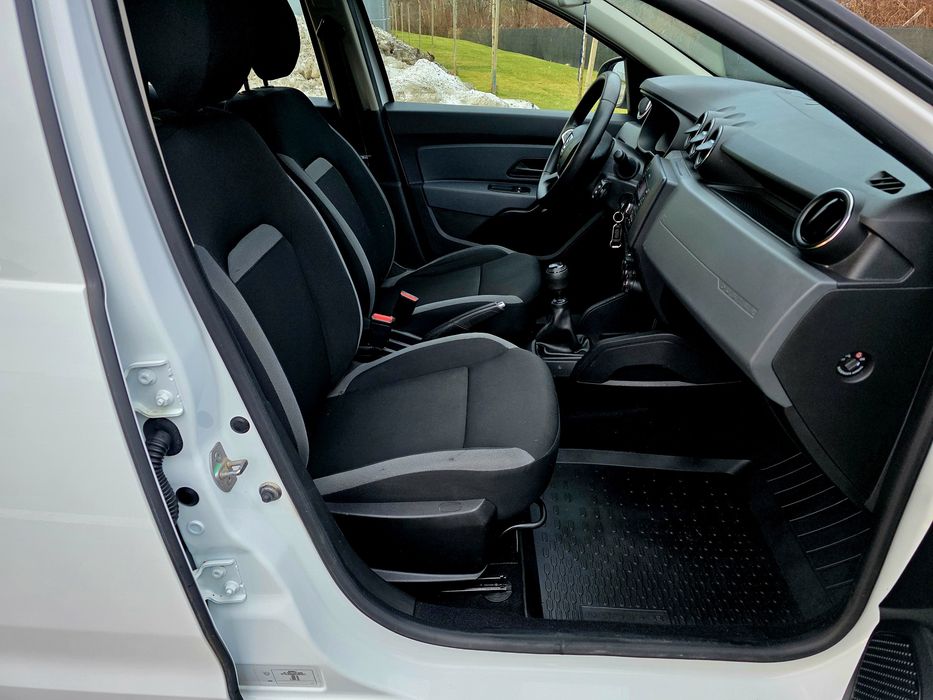 Dacia Duster 1.6 SCe 4X4 stare excelenta model 2019!