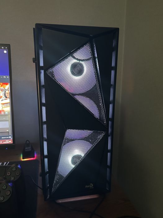 ПРОДАМ КОРПУС с вентеляторами