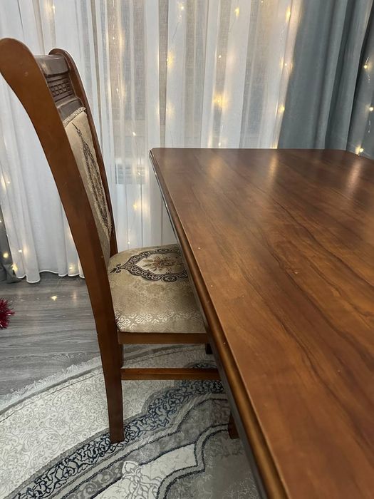 Продается стол и4 стула