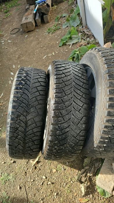 Диски с зимними шипами мишлен 215/65/R16