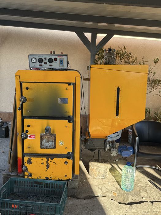 Centrala pe lemne si pelete