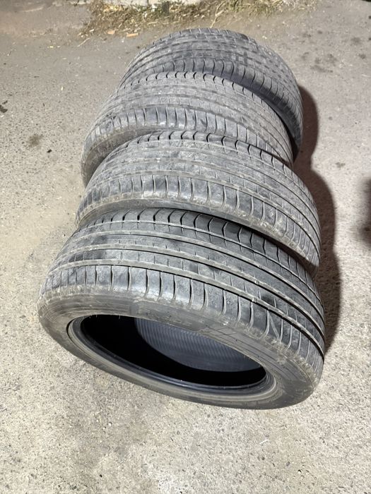 Продам шины 235/55/19