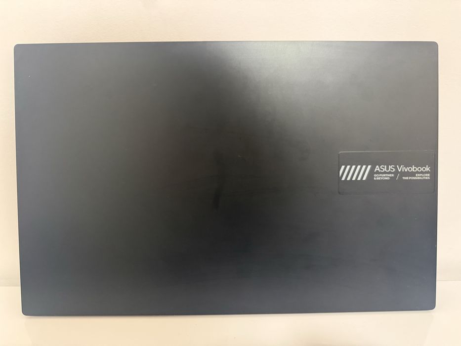 Laptop ASUS L1504F – rapid, stare foarte bună, perfect pentru școală/birou