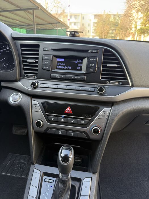 Hyundai Elantra GLS 2017