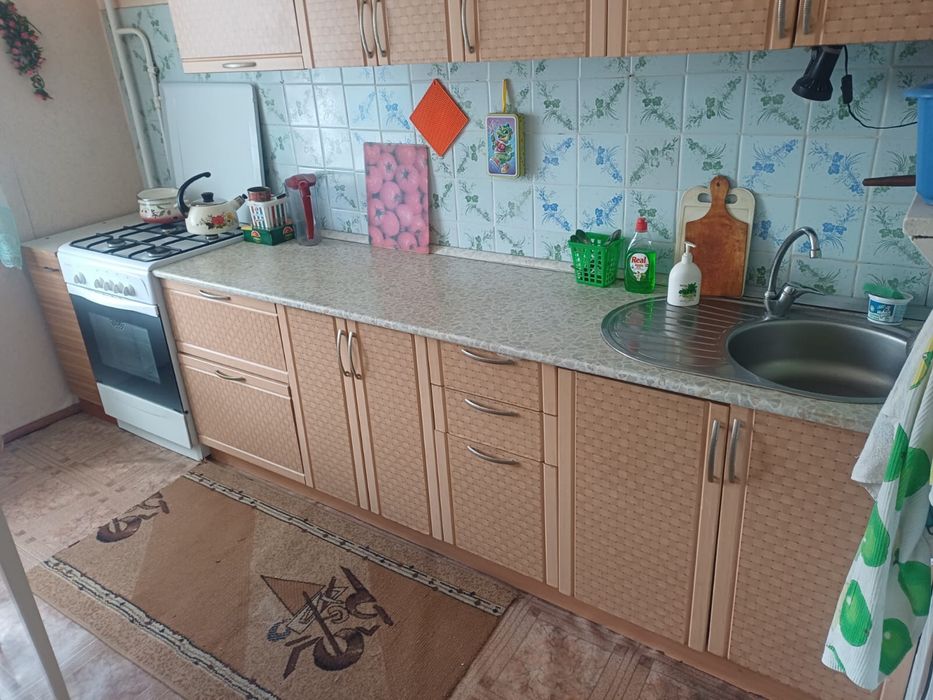 Продам квартиру 3ех комнатную