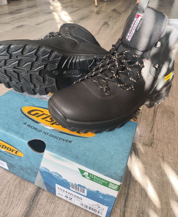 Туристически обувки