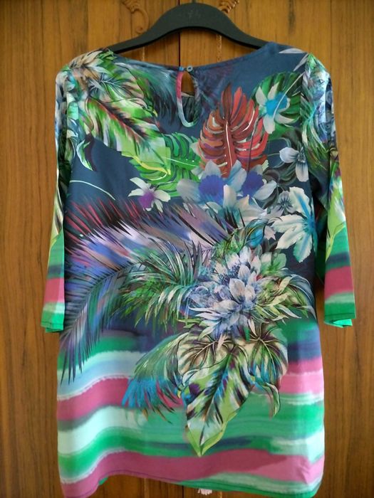 Bluza Creation L, matase si vascoza, noua, mar S-36/38, model floral