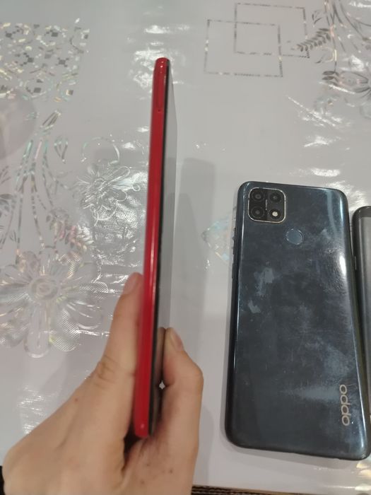 Продаю телефоны не рабочие