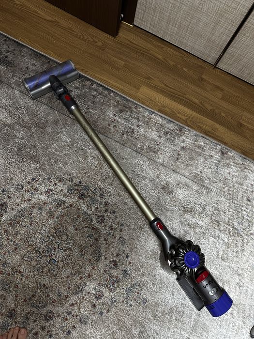 Dyson v8 беспроводной пылесос / Dyson v15S detect absolute