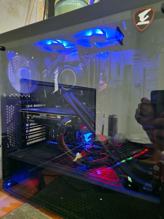 Pc gaming mediu/high  /schimb pentru un laptop de gaming