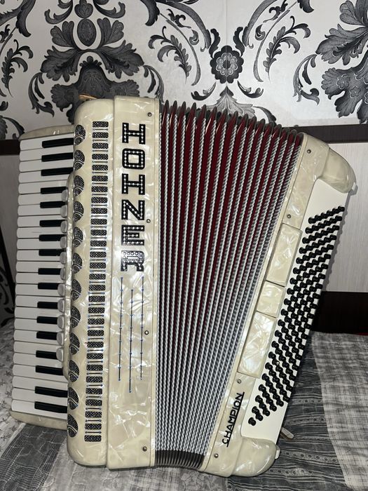 Acordeon Hohner Champion