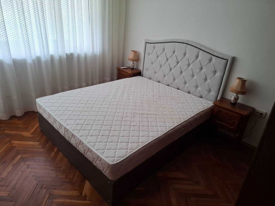 Двойна Спалня