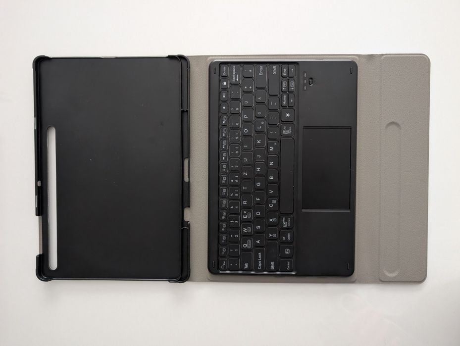 Калъф за таблет с магнитна клавиатура + протектор
