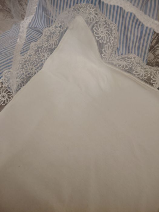 Уголок конверт на выписку + в подарок молокоотсос.