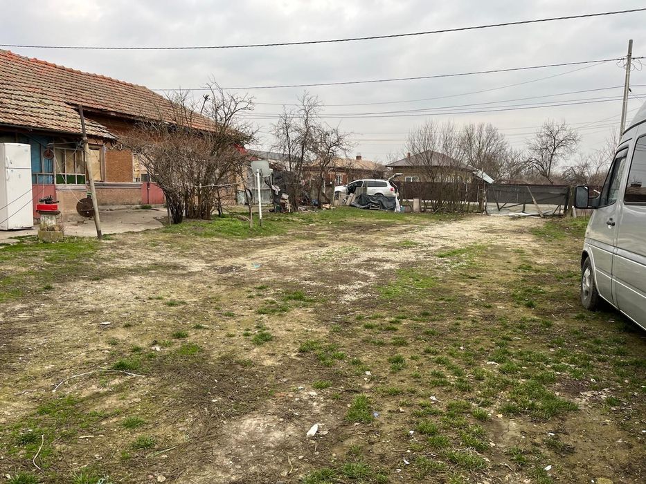 Vand teren+casa Valea Dragului