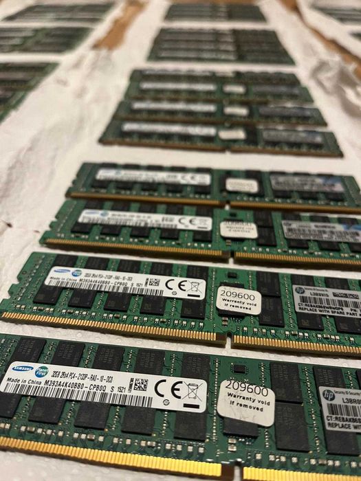 Memorii RAM Server DDR4 ECC