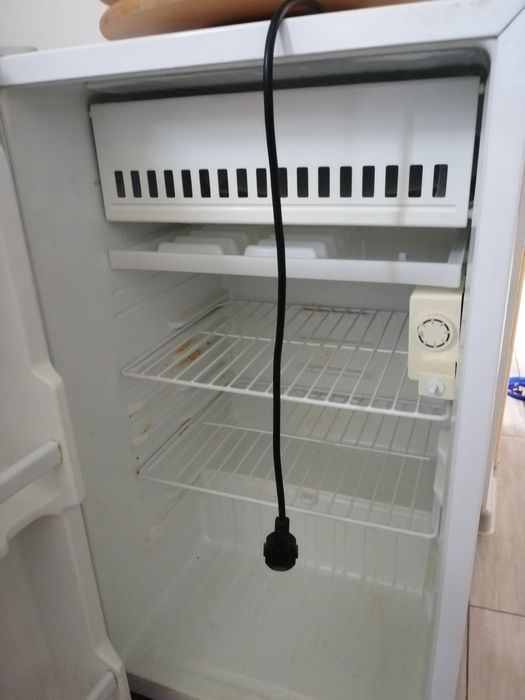 Продам холодильник мини Daewoo,