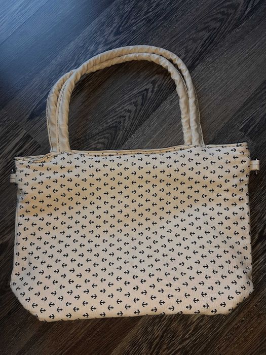 Дамски чанти различни модели