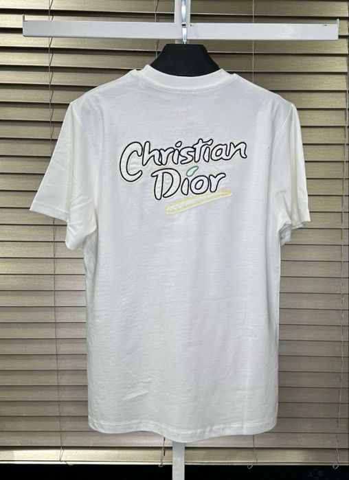 Tricou Dior alb brodat