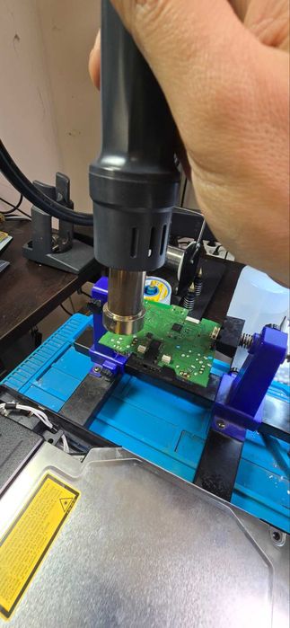 Сервиз за ремонт и профилактика PS3 PS4 PS5 Xbox PlayStation DualSense