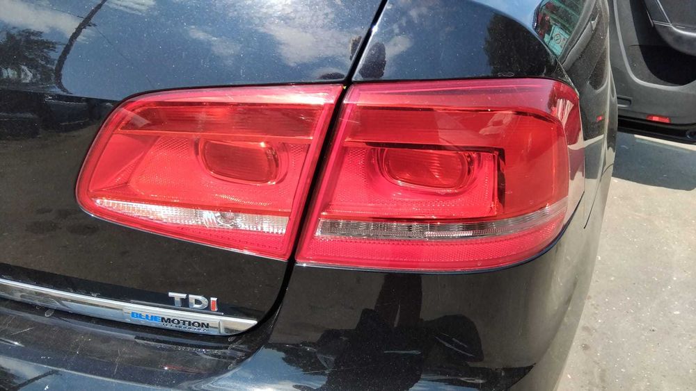 Dezmembrez Volkswagen Passat B7 an 2011 motor 1.6 CAYC