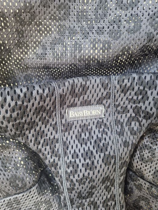 Balansoar BabyBjörn Bliss Mesh – Ediție Limitată Leopard (Ca nou)