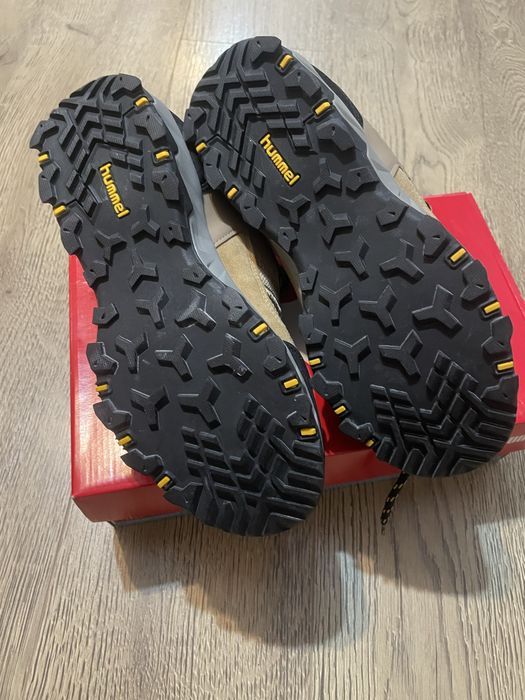 Adidasi hummel marime 40