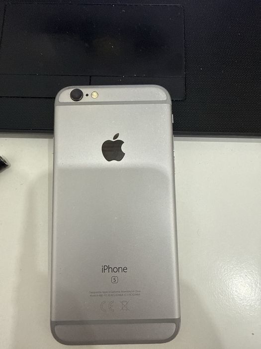 Продам IPhone 6s