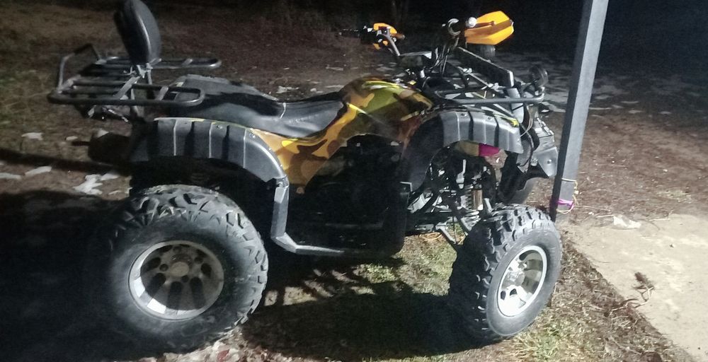 Квадроцикл 200кубов
