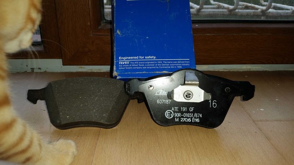 Set placute ATE pt. Volvo S60 I S80 I V70 II XC90 I